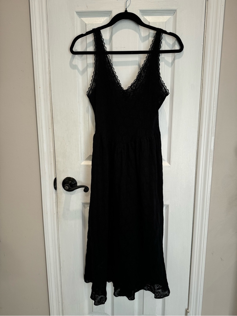 Maidenform Black Lace V-Neck Midi Slip Dress